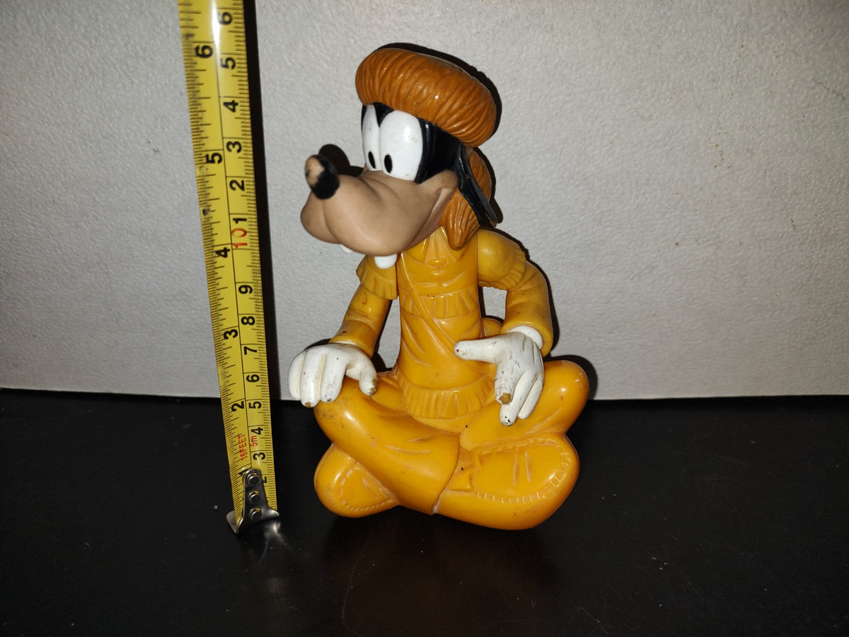 A5- Juguete De Mcdonald'S: Goofy Árabe Sentado - 90'S