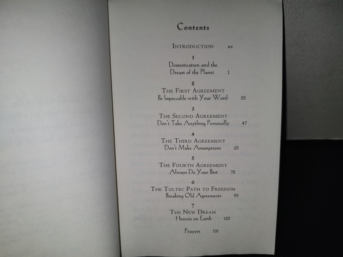 202- The Four Agreements. A Toltec Wisdom Book - Don Miguel Ruiz - 1997
