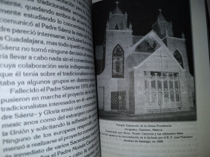 158- Ediciones Trento 4. Monseñor Moisés Carmona Rivera. Pilar Del Tradicionalismo Mexicano - Sociedad Sacerdotal Trento - 2007