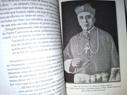 158- Ediciones Trento 4. Monseñor Moisés Carmona Rivera. Pilar Del Tradicionalismo Mexicano - Sociedad Sacerdotal Trento - 2007