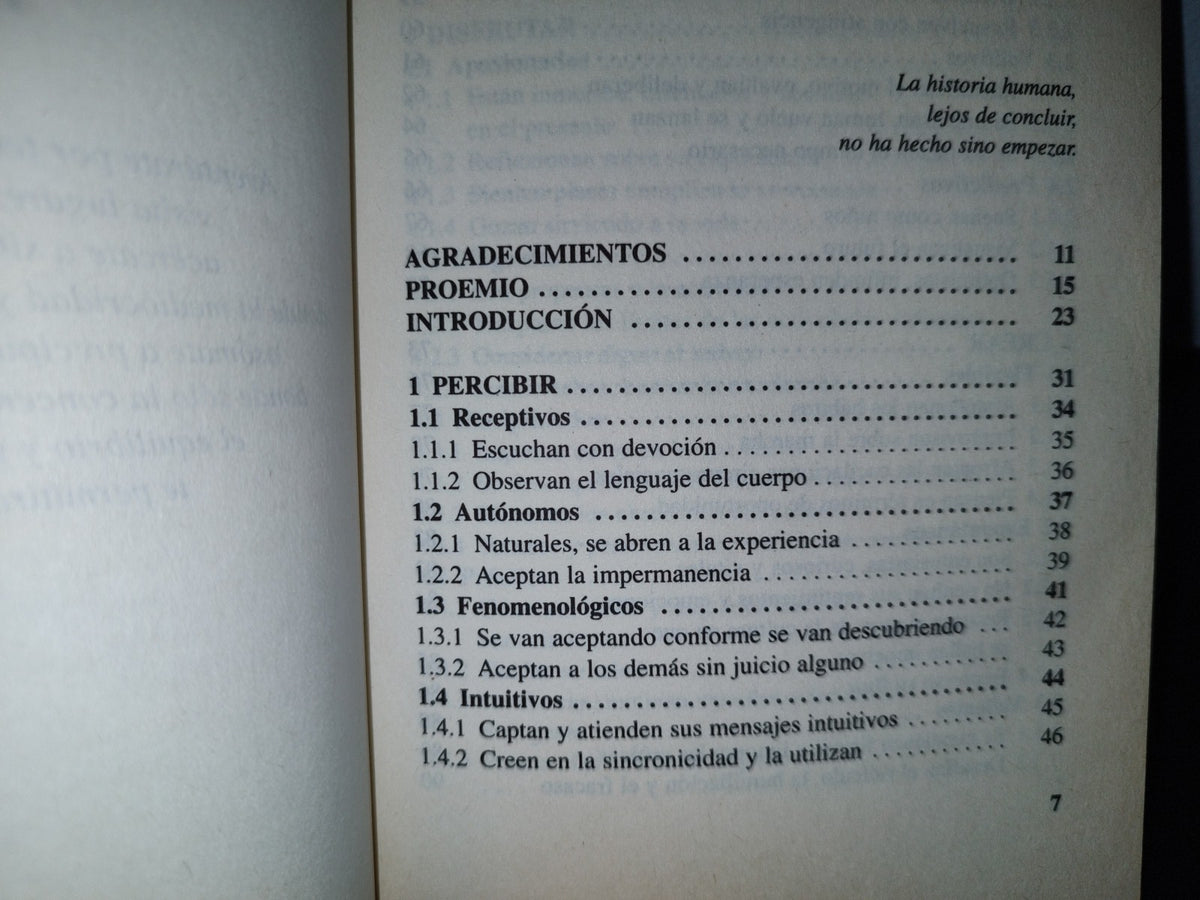 99- Todos Nacemos Líderes - Roger Martíne Peniche. Primera Edición Debolsillo 2007