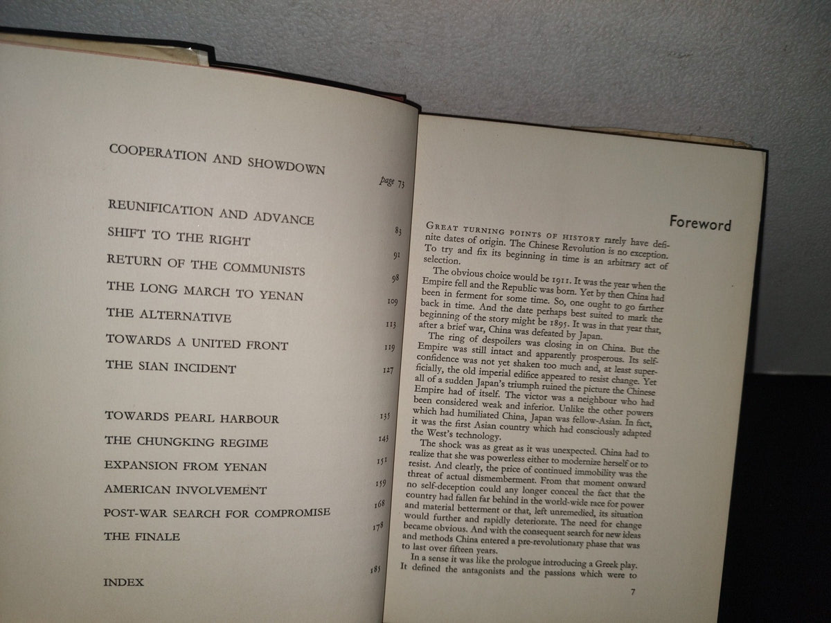 84- The Chinese Revolution - Tibor Mende - Thames And Hudson London 1961