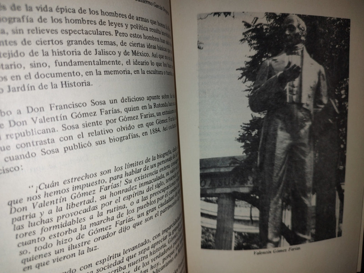 209- El Jardín De La Historia - Guillermo García Oropeza. Ayuntamiento De Guadalajara - 1A. Ed. 1988