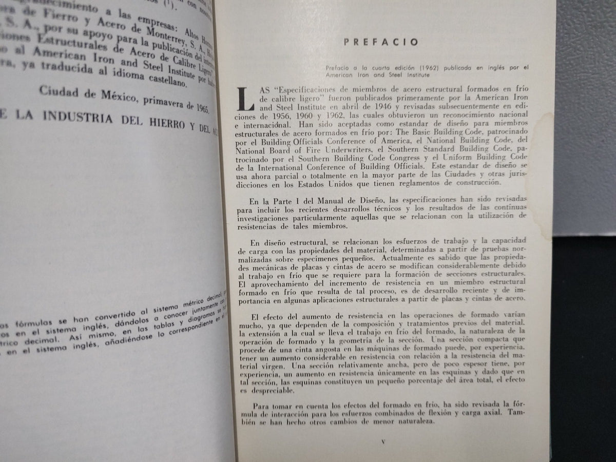 158- Manual De Diseño De Secciones Estructurales De Acero Formadas En Frío De Calibre Ligero - Cámara Nacional De La Industria Del Hierro Y Del Acero - Amores No 338. México 12, D. F., Edición 1965