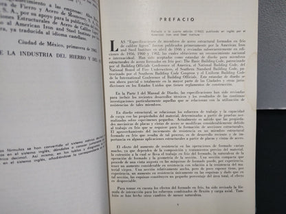 158- Manual De Diseño De Secciones Estructurales De Acero Formadas En Frío De Calibre Ligero - Cámara Nacional De La Industria Del Hierro Y Del Acero - Amores No 338. México 12, D. F., Edición 1965
