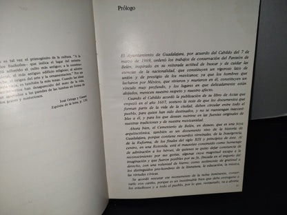75- El Panteón Romántico De Guadalajara - Víctor Manuel Villegas - Primera Edición, 1969, Ayuntamiento De Guadalajara