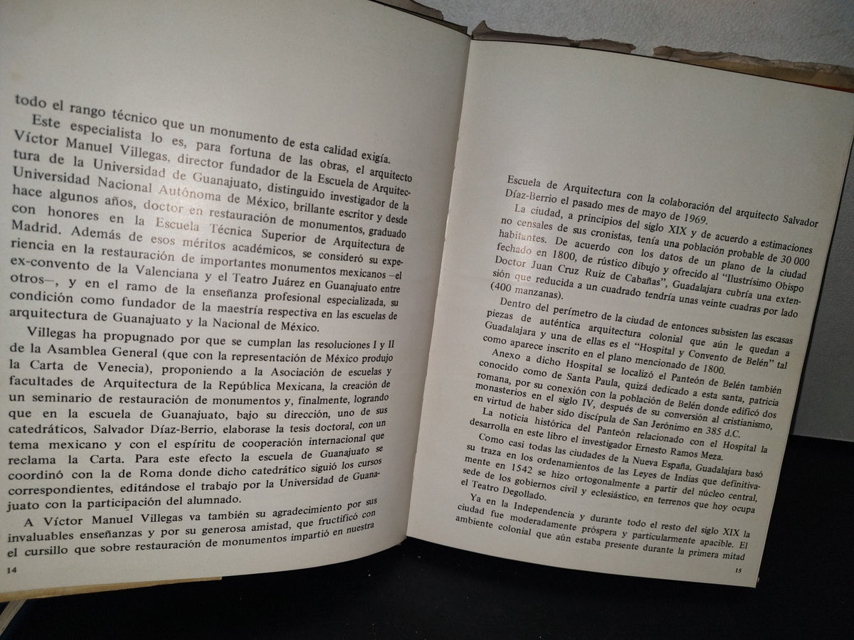 75- El Panteón Romántico De Guadalajara - Víctor Manuel Villegas - Primera Edición, 1969, Ayuntamiento De Guadalajara