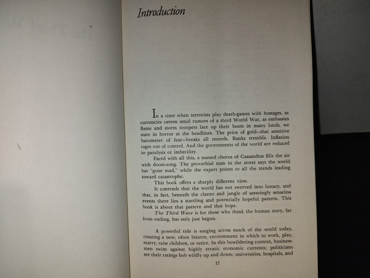212- The Third Wave - Alvin Toffler - William Morrow And Company, Inc. - First Edition 1980