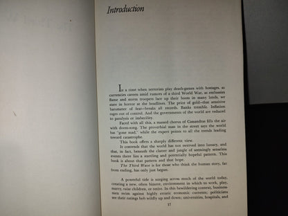 212- The Third Wave - Alvin Toffler - William Morrow And Company, Inc. - First Edition 1980