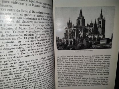 57- La Catedral De León - Mariano D. Berrueta - 1951