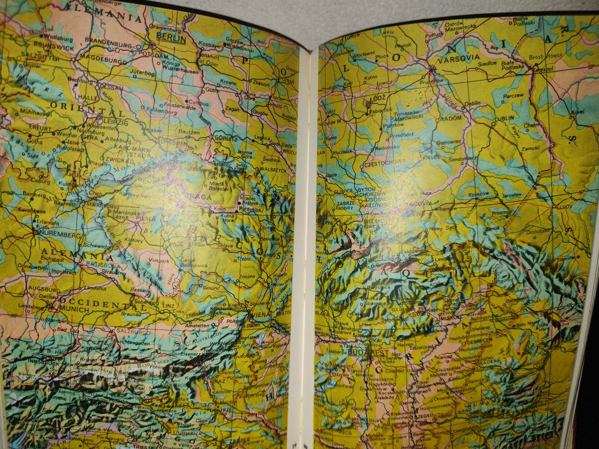 123- Enciclopedia Práctica Del Estudiante2. Atlas Universal - Promexa. Ediciones Nauta - 1982