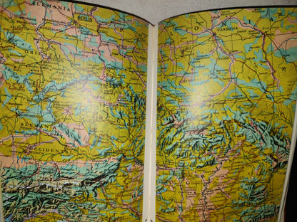 123- Enciclopedia Práctica Del Estudiante2. Atlas Universal - Promexa. Ediciones Nauta - 1982