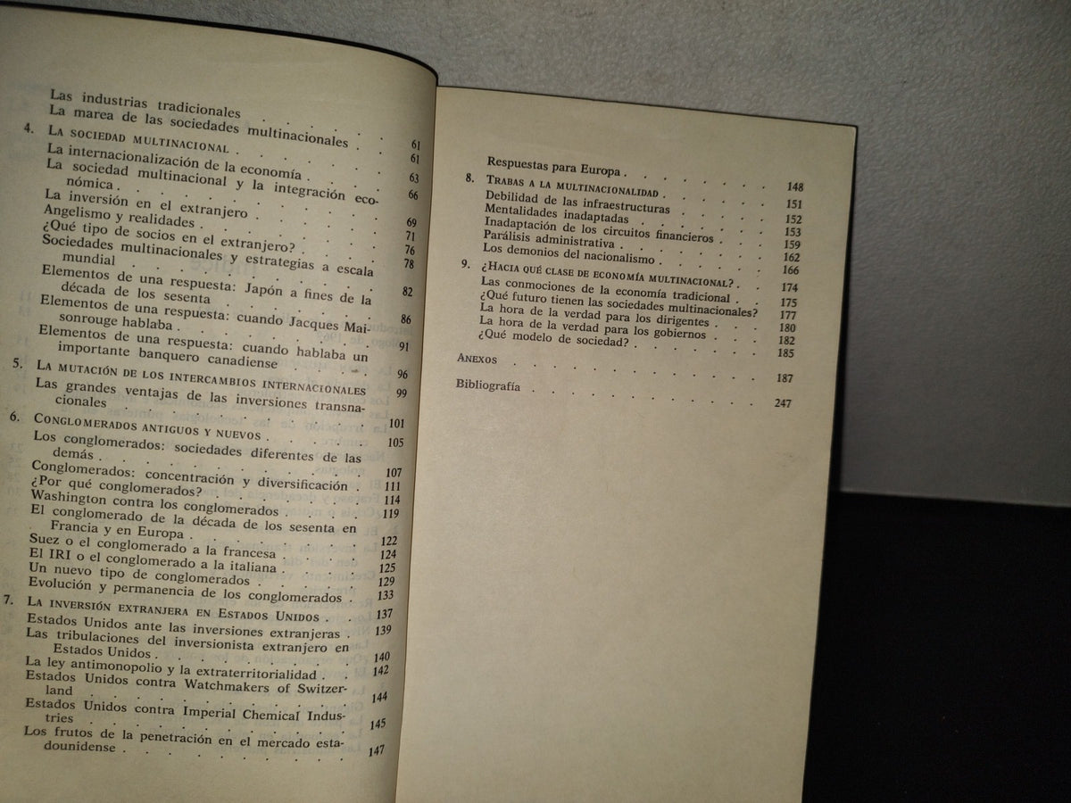 200- Un Billón De Dólares. El Mundo Económico De Las Multinacionales - Robert Lattès. Editorial Planeta, S. A., Primera Edición: Marzo De 1983