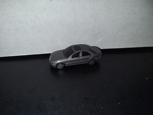 A3- Coche A Escala Mercedes Benz S-Class, Color Gris - Marca Maisto - 2000'S