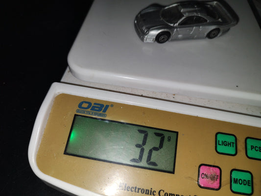 A3- Coche A Escala Mercedez Clk Gtr. Street. Color Plateado - Marca Maisto - 2000'S