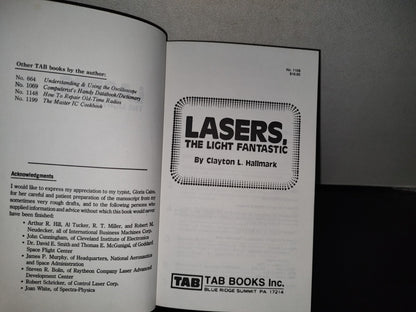 114- Lasers, The Light Fantastic By Clayton L. Hallmark - Tab Books, Inc. - 1979