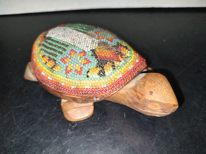 A5- Alhajero Tortuga De Madera Con Incrustaciones De Chaquira En El Lomo - 80'S