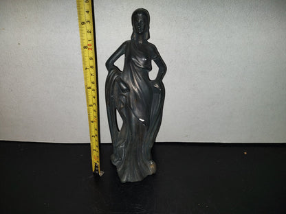 A6- Figura De Cerámica: Mujer De La Atenas Antigua - 2000'S