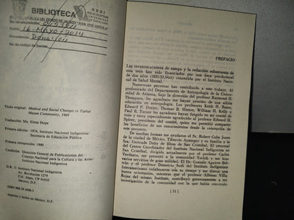 93- Cambios Médicos Y Sociales En Una Comunidad Maya-Tzeltal - Roberto Charles Harman. 1990