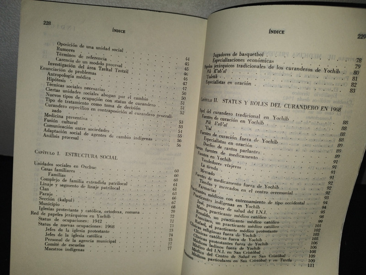 93- Cambios Médicos Y Sociales En Una Comunidad Maya-Tzeltal - Roberto Charles Harman. 1990