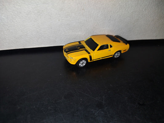 A3- Coche A Escala. 70 Boss Mustang - 2000'S - Marca Maisto