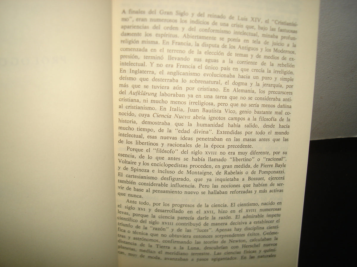 10- Voltaire - Cándido, Zadig, El Ingenuo, Micromegas, Memnón Y Otros Cuentos - Editorial Porrúa
