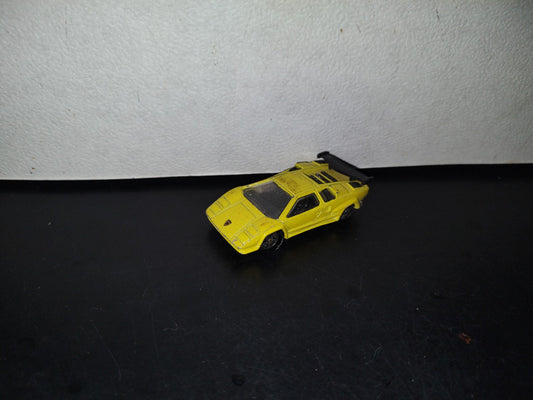 A3- Coche A Escala. Lamborghini Amarillo -Marca Maisto - 2000'S
