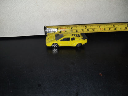 A3- Coche A Escala. Lamborghini Amarillo -Marca Maisto - 2000'S