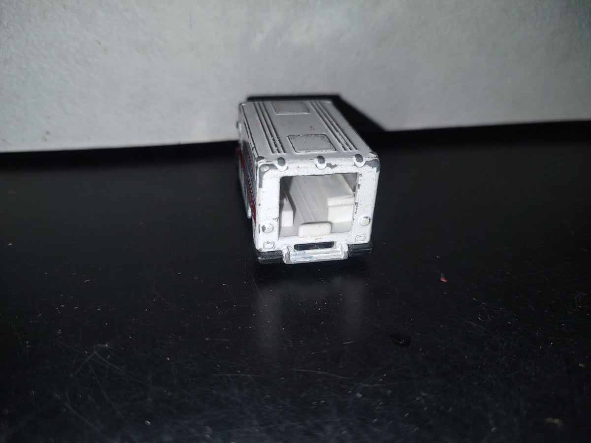 A3- Carrito Ambulancia De Metal Marca Maisto - 90'S