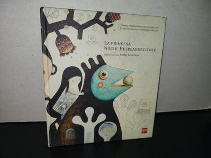 93- La Princesa Noche Resplandeciente. Una Antigua Leyenda Japonesa - Ediciones Sm, 2011