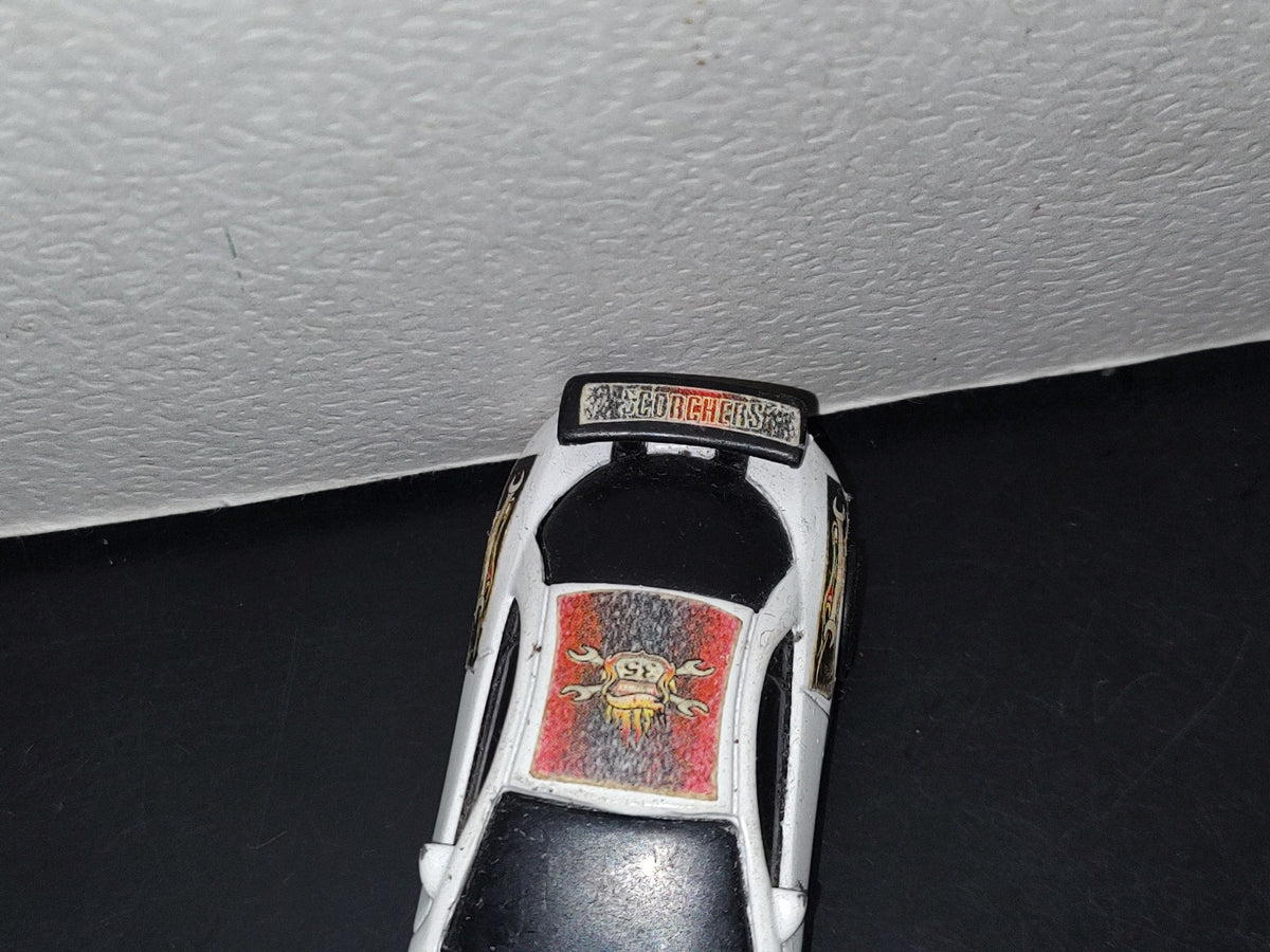 A3- Coche A Escala. Mcdonald'S. Hot Wheels. Mitsubishi Scorchers Blanco - 2002 Mattel Inc.