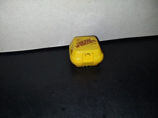 A3- Figura Mcdonald'S. Caja Chicken Mcnuggets. Dinosaurio Transformer - 1990