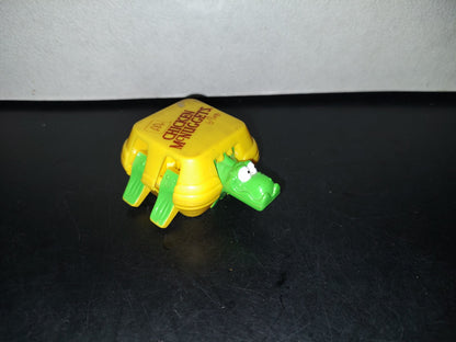 A3- Figura Mcdonald'S. Caja Chicken Mcnuggets. Dinosaurio Transformer - 1990