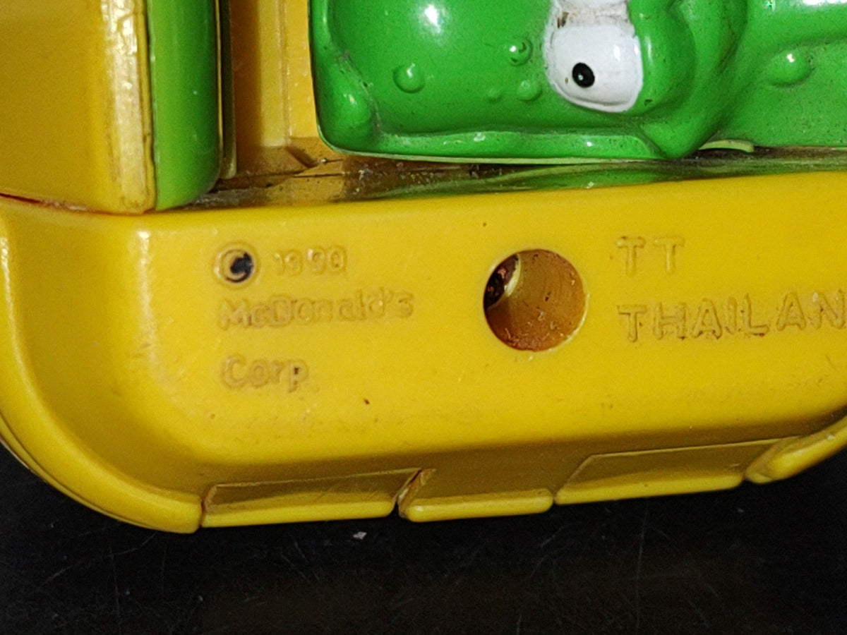 A3- Figura Mcdonald'S. Caja Chicken Mcnuggets. Dinosaurio Transformer - 1990
