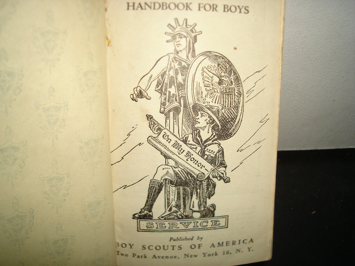 169- Antiguo Libro De Boy Scouts. Handbook For Boys. Boy Scouts Of America - 1945