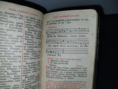 59- Latín. Extractum E Rituali Romano. Mechliniae, H. Dessain - 1926