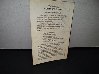 92- Cocinando Con Microondas - María Enriqueta Bruixola - 1988