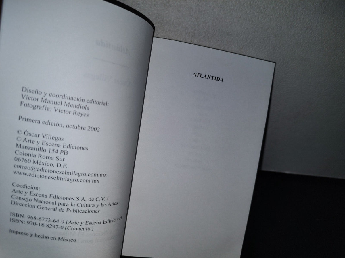 64- La Centena/Teatro. Atlántida - Óscar Villegas - Primera Edición, Octubre 2002