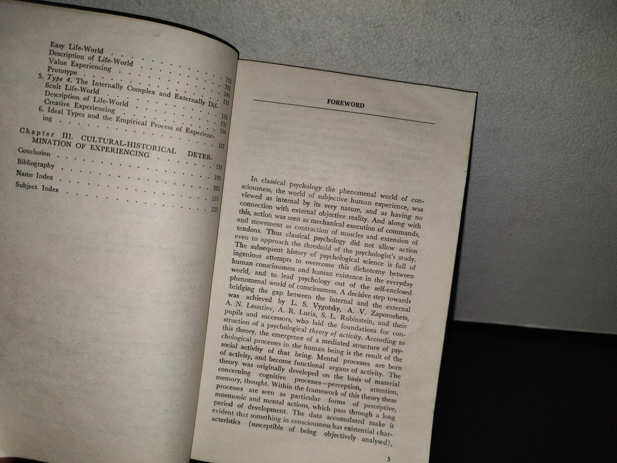 153- The Psychology Of Experiencing. An Analysis Of How Critical Situations Are Dealt With - Fyodor Vasilyuk. Progres Publishers, Moscow - 1984