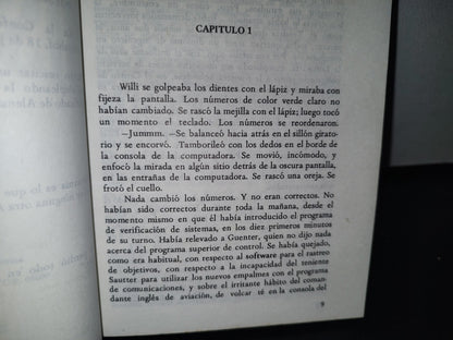 92- La Cruz De Bismarck - Steven L. Thompson - Javier Vergara, Editor, 1987