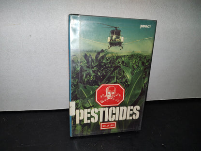 59- Pesticidas / Pesticides - Sally Lee
