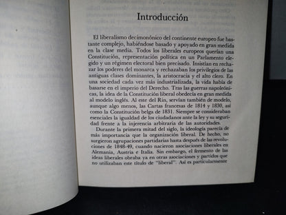 23- El Liberalismo En Occidente. Historia En Documentos Iv - E. K. Bramsted, K. J. Melhuish