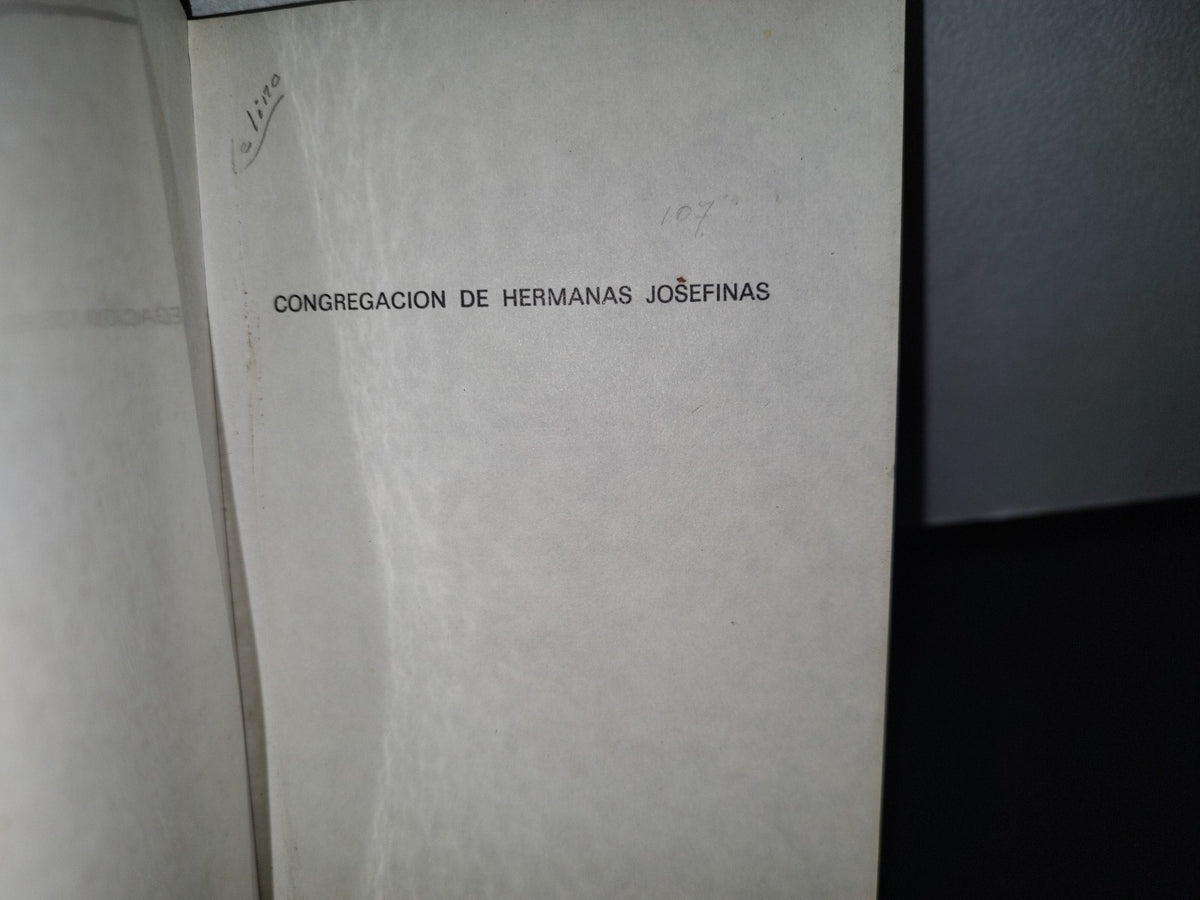 89- Congregación De Hermanas Josefinas - Constituciones Y Directorios - México 1985