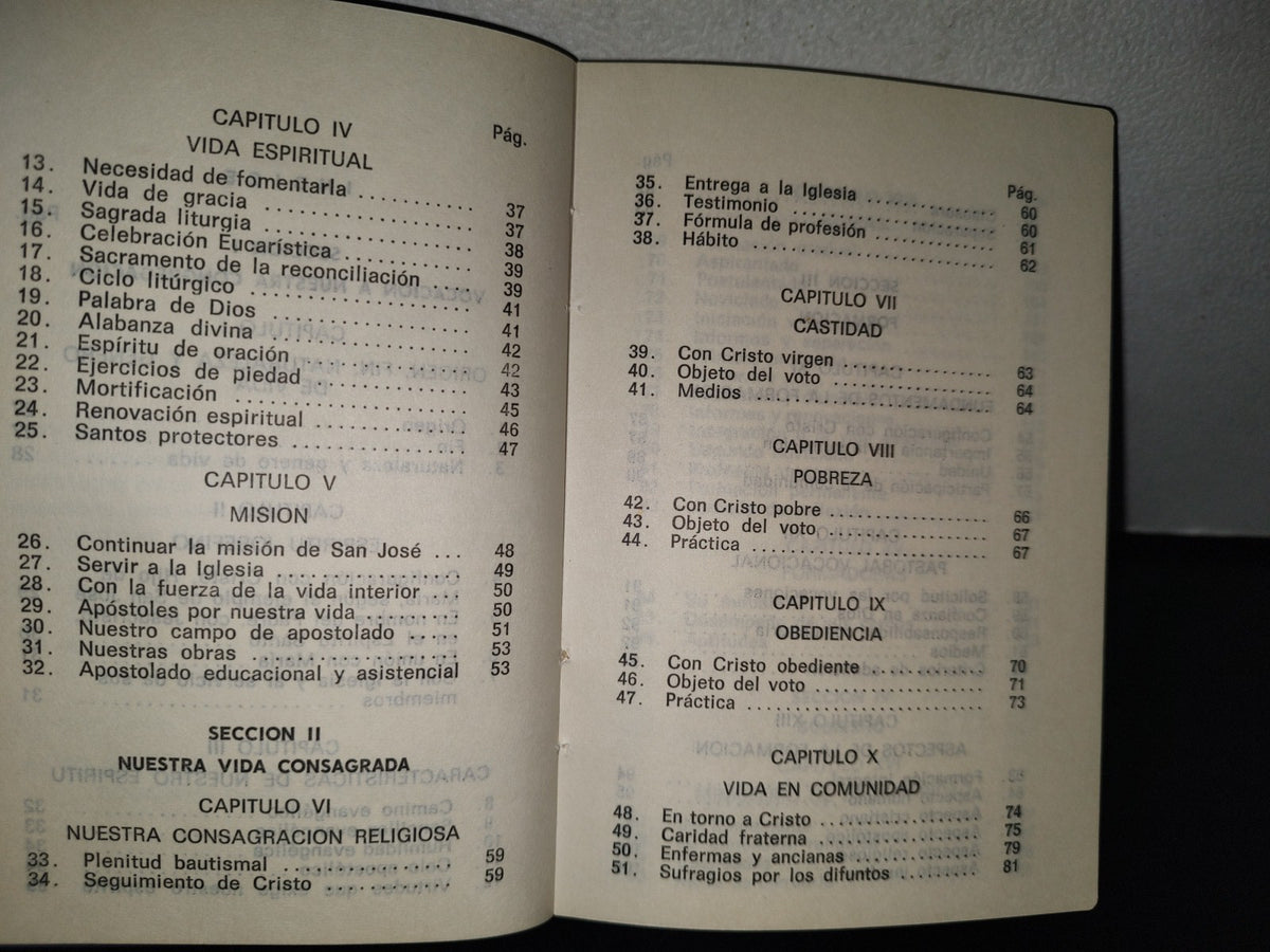 89- Congregación De Hermanas Josefinas - Constituciones Y Directorios - México 1985