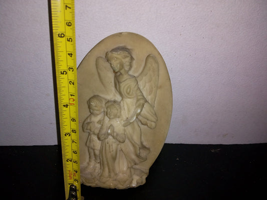 A2- Antigua Escultura De Ángel Con Niños Rezando - 60's