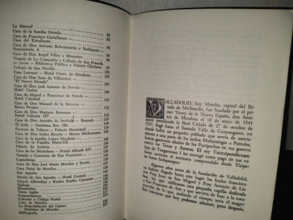 201- El Centro Histórico De Morelia - Rubén Murillo Delgado. Edición Bilingüe. Colección Policromia Michoacana. V. Recolipación De Datos Rubén Murillo Delgado. Editado Por Fimax Publicistas. Morelia Michoacán, Mex. Primera Edición 1987