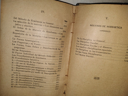 60- Guía De Los Maestros. Nociones De Psicología Y Pedagogía Rebsamiana - R. Valenzuela - 1923