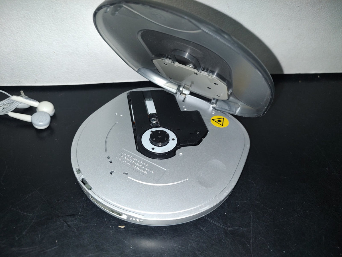 A3-Reproductor De Cd Memorex. Modelo Md6445Cp - 2001
