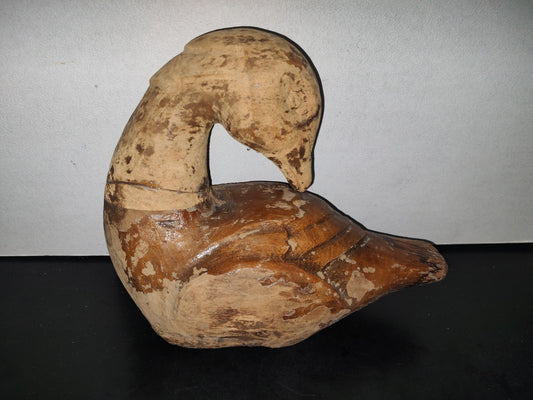 A3- Figura De Madera Grande. Pato En Posición De Nado Con Cabeza Hacia Atrás - 80'S - 90'S