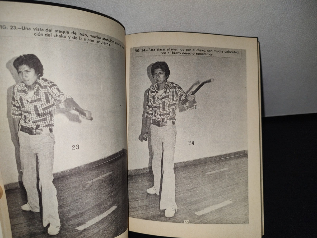 75- Chakos Para La Defensa Y El Ataque - Ber-Lee - Editora Y Distribuidora Mexicana. Primera Edición 1979